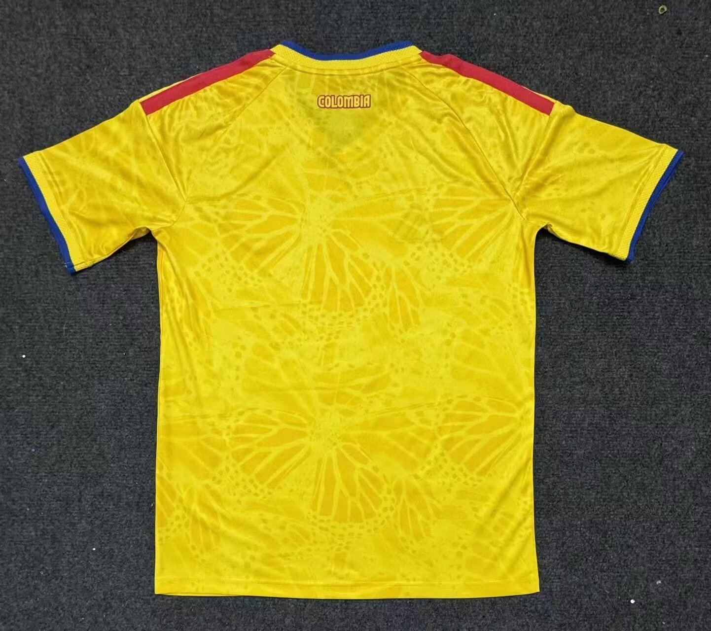 Colombia | Primera equipación